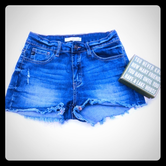 ♥️KanCan Distressed cutoff shorts size 27. (31) - Picture 1 of 3